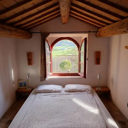 Casa Montale Montecarotto